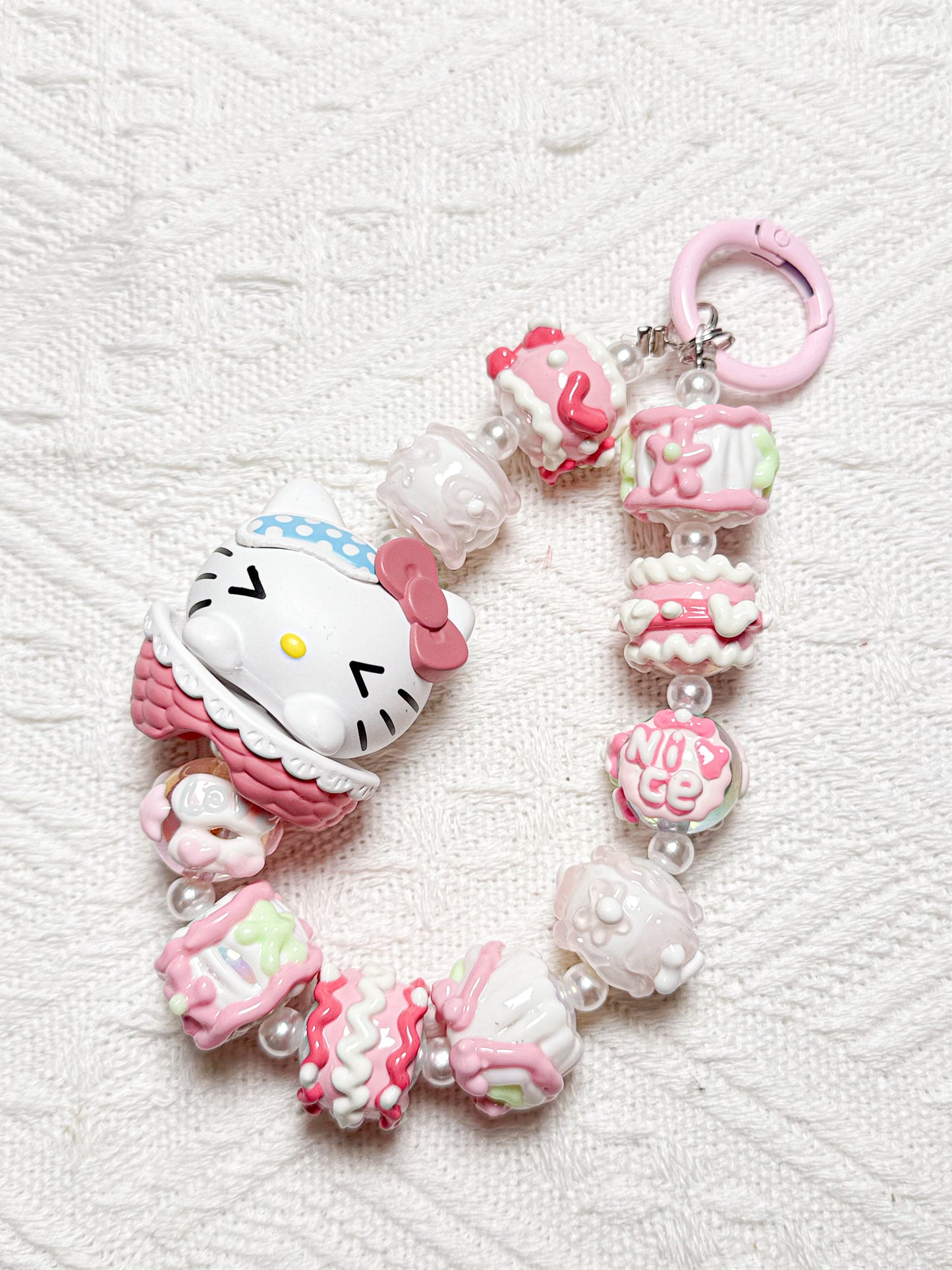 Wink Hello Kitty